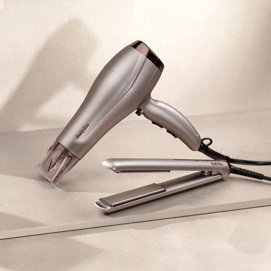 استشوار شعر بقوة 2300 واط مع مكواة شعر بيبي بدرجة حرارة قصوى 235 لون بيج BABYLISS DRYER and STRAIGHTENER