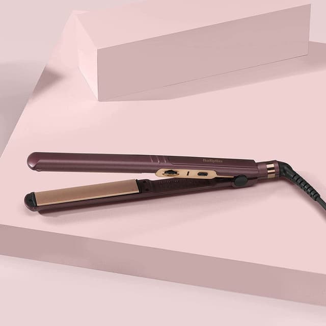 مكواة شعر بيبي ليس بعرض 24 مم وبدرجة حرارة قصوى 230 لون بيري كراش Babyliss HAIR STRAIGHTENER