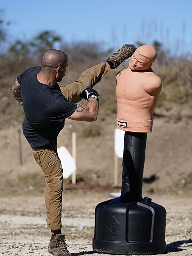 جسم كيس ملاكمة بوب بقاعدة تثبيت من سنشري Century - Bob With Base