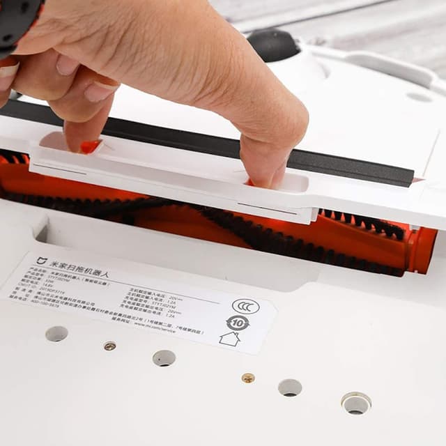 Xiaomi Mi Brush Cover [Flooring freindly, High Cleaning Efficiency, Easy to Use and Replace] For Xiaomi Mi Robot Vacuum-Mop Vacuum Cleaner [Polycarbonate] - White