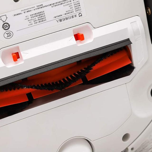 Xiaomi Mi Brush Cover [Flooring freindly, High Cleaning Efficiency, Easy to Use and Replace] For Xiaomi Mi Robot Vacuum-Mop Vacuum Cleaner [Polycarbonate] - White