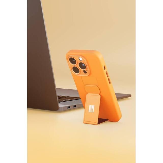 كفر آيفون 14 برو سيليكون مع مسند جلدي باللون البرتقالي مورفيكس ليفيلو Levelo Morphix Silicone Case with Leather Grip Stand for iPhone 14 Pro -Orange - SW1hZ2U6MTYxOTczOA==