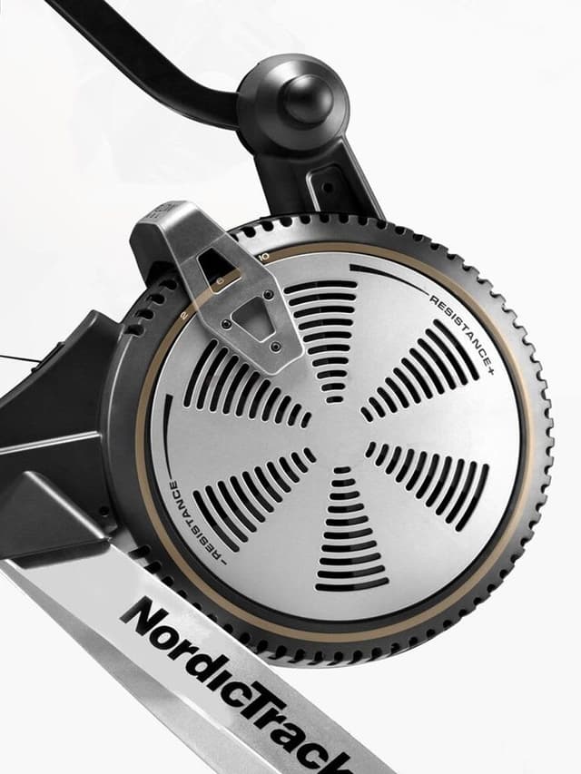 جهاز التجديف الرياضي مع 26 مستوى للمقاومة نورديك تراك NordicTrack Rower RW 900