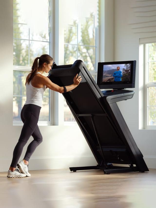 جهاز المشي الكهربائي التجاري 3.6 حصان NordicTrack Commercial 2450 Treadmill - SW1hZ2U6MTUzNDA0NA==