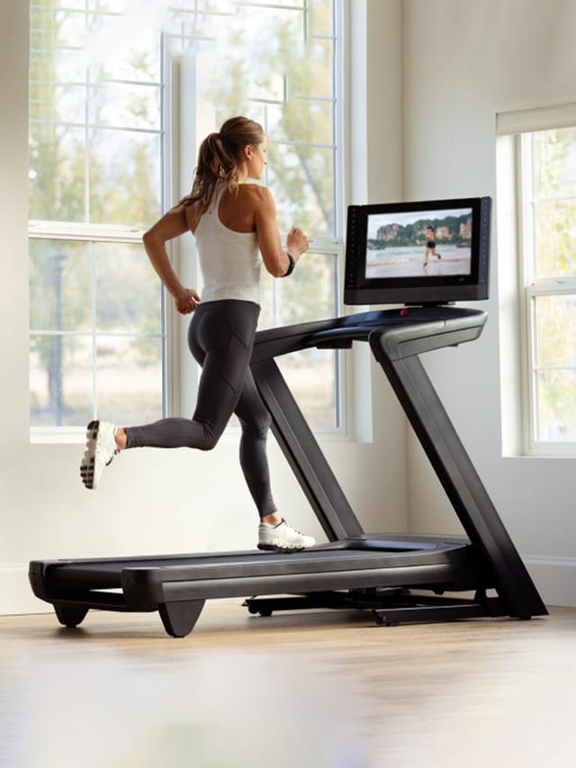 NordicTrack Commercial 2450 Treadmill - SW1hZ2U6MTUzNDA1MA==