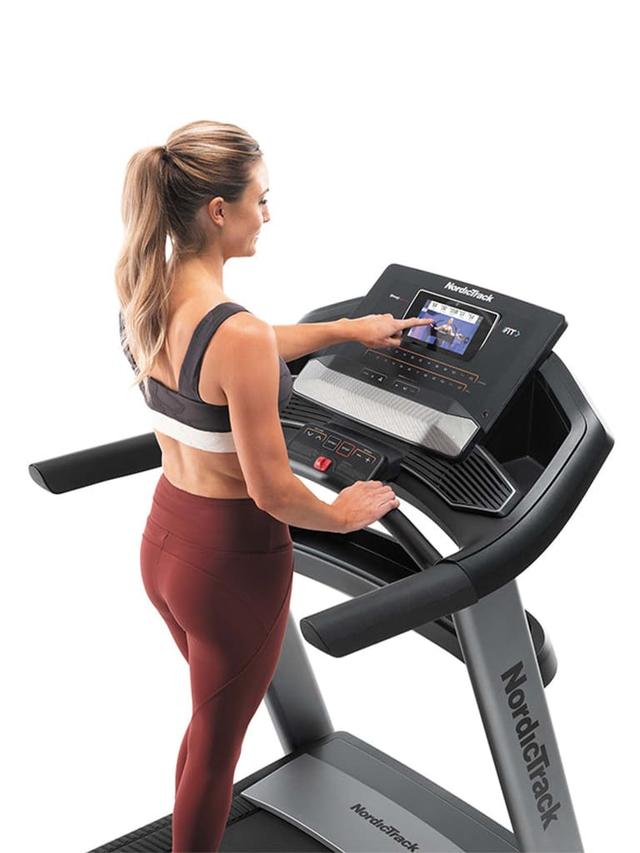 جهاز الركض مع محرك بقوة 3 حصان نورديك تراك NordicTrack Elite 900 Treadmill