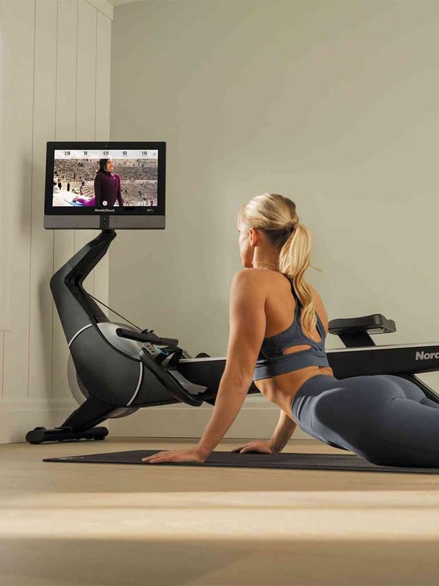 جهاز التجديف مع شاشة تعمل باللمس بمقاس 22 بوصة نورديك تراك NordicTrack Rower RW 900