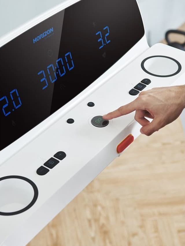 Horizon Fitness OMEGA Z Treadmill