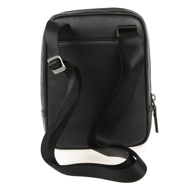 حقيبة كتف للرجال مع جيب لايباد ميني جلد طبيعي أسود PIQUADRO URBAN CROSSBODY BAG WITH IPAD MINI COMPARTMENT - SW1hZ2U6MTU2NTY2Nw==