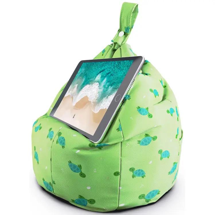 حامل تابلت على شكل وسادة باللون الأخضر من بلانيت باديز PLANET BUDDIES TABLET CUSHION STAND