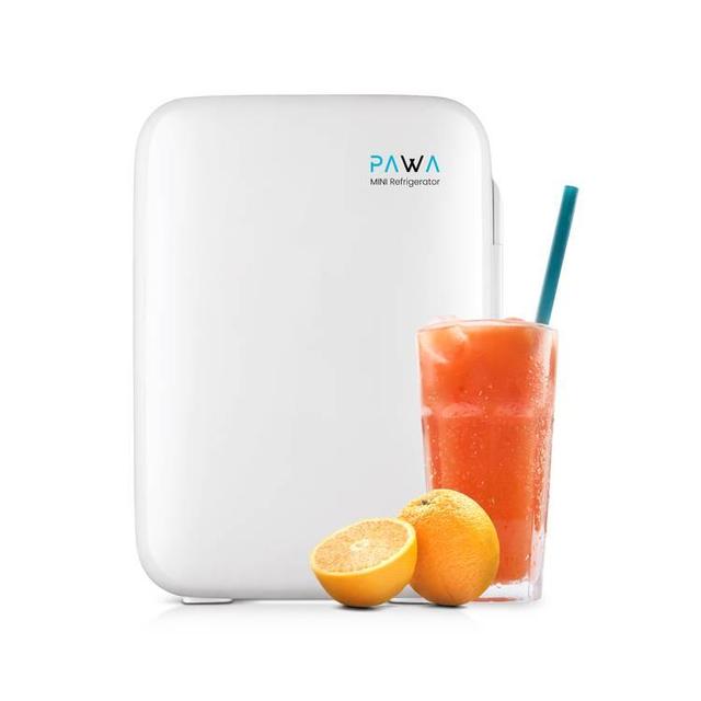 ثلاجة سيارة صغيرة بسعة 10 لتر لون أبيض من باوا Pawa Mini Fridge - SW1hZ2U6MTYxNjA2NA==