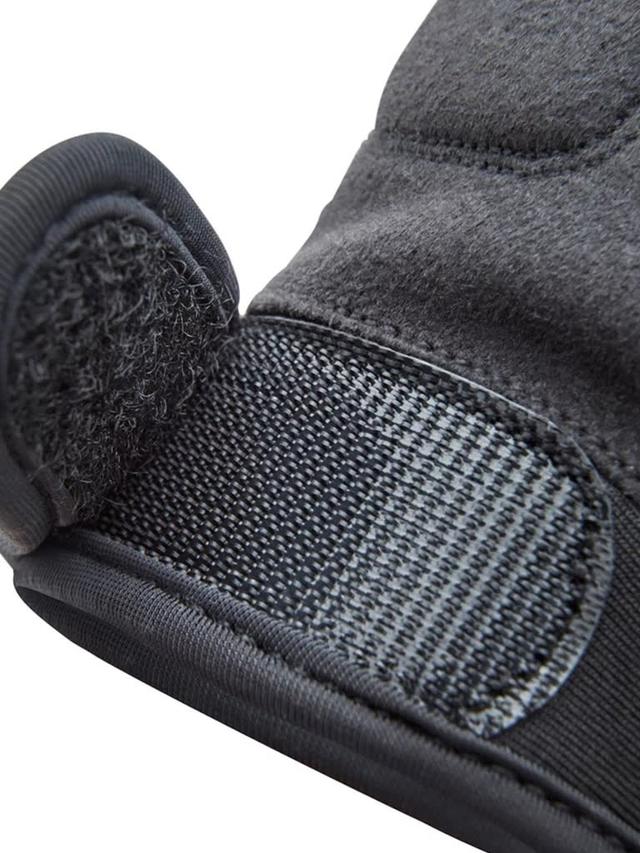 قفازات رياضية لحماية اليدين باللون الأسود قياس كبير L من ريبوك Reebok Fitness Training Gloves Color BlackSize S