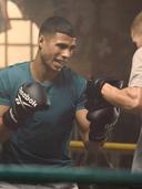 قفازات ملاكمة باللون الأسود بمقاس 10 OZ من فينتس ريبوك Reebok Fitness Boxing Gloves Color BlackSize 10 Oz