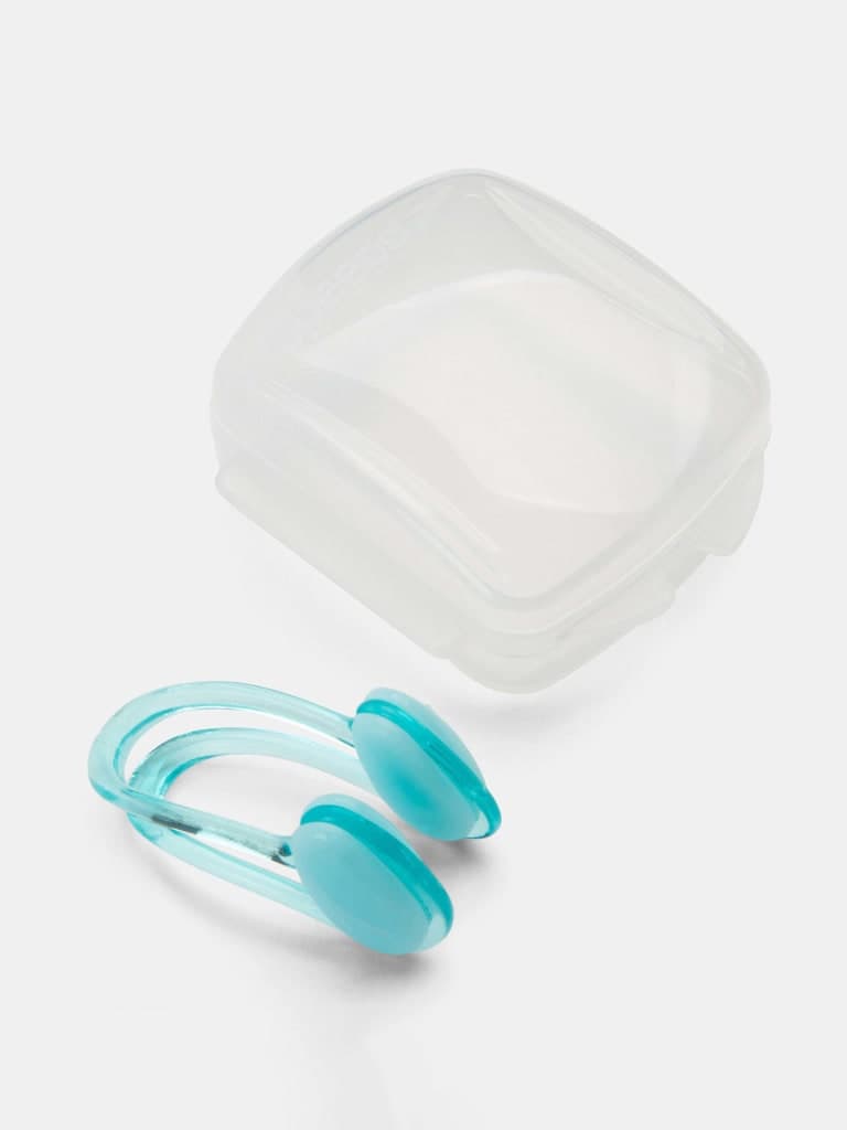 سدادة الأنف للسباحة باللون الأزرق من سبيدو SPEEDO Universal Nose Clip Color Blue