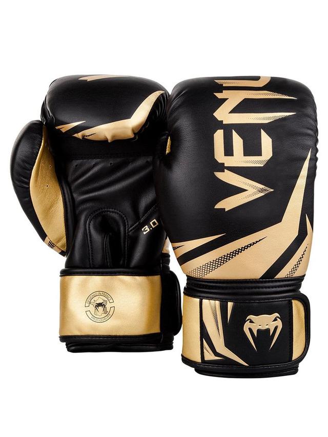 قفاز ملاكمة جلد صناعي 10 أونصة أسود وذهبي فينوم Venum Challenger 3.0 Boxing Gloves - SW1hZ2U6MTUyMzQ0Mg==