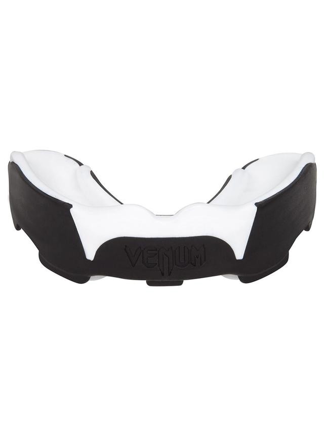 Venum Predator Mouthguard Color Black/White - SW1hZ2U6MTU0NjA5Nw==