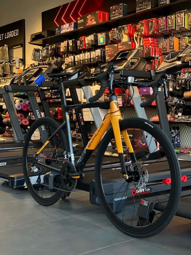 Zyklus Aero Road Bike-Yellow/Grey Size 53