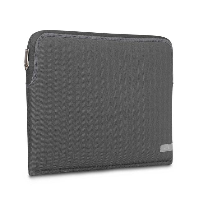 حقيبة لابتوب ماك بوك 14 برو من شركة موشي لون فضي Moshi Macbook Pro 14 Pluma Sleeve Herringbone Gray - SW1hZ2U6MTY4MDk2OQ==