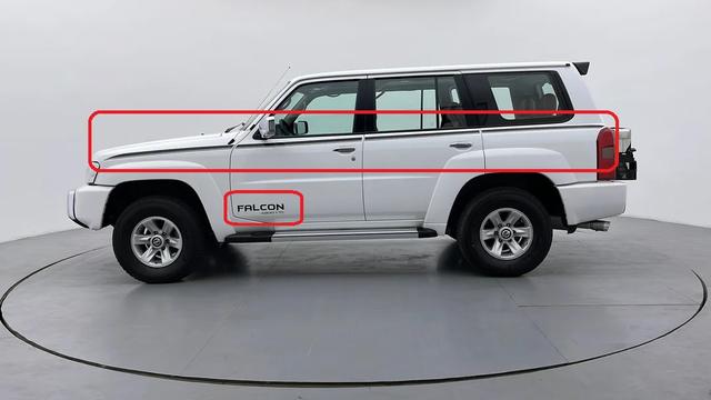 Falcon Side Stripe Sticker Black (Nissan Patrol Y61 4-door VTC GU) - SW1hZ2U6MTY3MTQzNA==