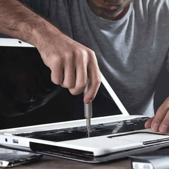 طقم مفكات من الفولاذ المقاوم للصدأ 31 في 1 بورولجي Powerology Stainless Steel Screwdriver Kit