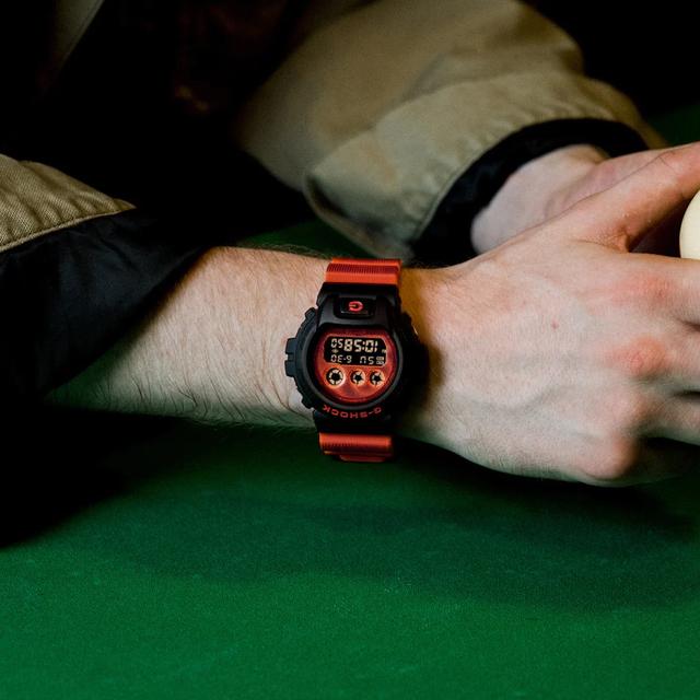 ساعات جي شوك رجالية 50 ملم رقمية برتقالي كوارتز G-Shock Men's Digital Watch Dw-6900td-4dr - SW1hZ2U6MTg0MDMzNw==