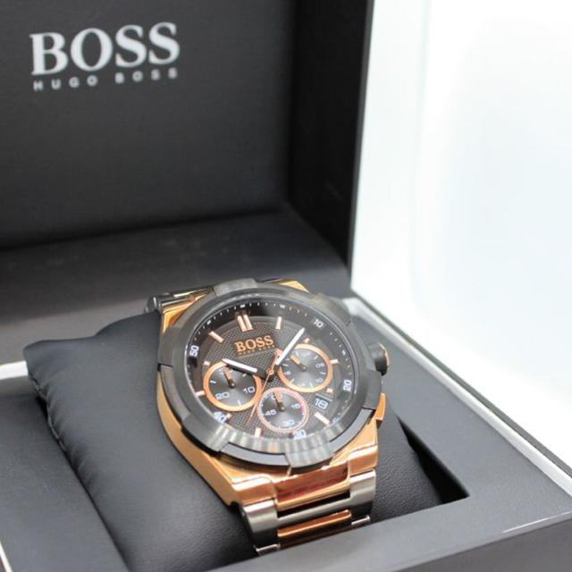 ساعة يد رجالية - ذهبي وردي- بحزام معدني مقاوم للصدأ هوغو بوس Hugo Boss Men's Chronograph Quartz Watch With Stainless Steel Strap - SW1hZ2U6MTgyMDgyNg==