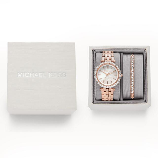 طقم ساعة مايكل كورس دارسي بثلاث عقارب من الستانلس ستيل باللون الذهبي الوردي وحزام من الفولاذ Michael Kors Darci Three-Hand Rose Gold-Tone Stainless Steel Watch And Steel Bracelet Set - Mk1064set - SW1hZ2U6MTgxNTA3NQ==