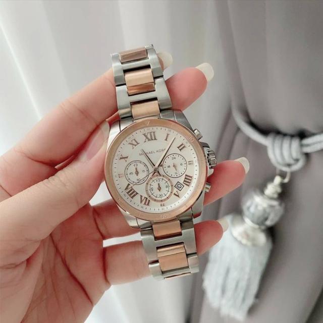 ساعة مايكل كورس بريكن كرونوغراف ستانلس ستيل للنساء Michael Kors Women's Brecken Chronograph Stainless Steel Watch Mk6368 - SW1hZ2U6MTgyNTIwNg==