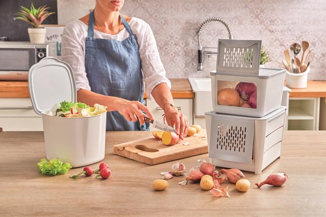 سلة تخزين للخضار بلاستيك 2 كجم رمادي وأبيض سنيبس Snips Onion Vegetables Keeper