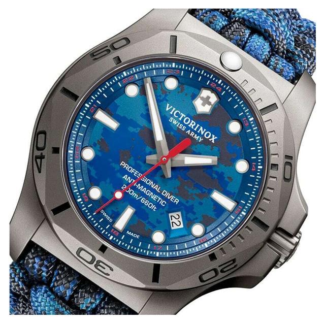 ساعة رجالية سويسرية باراكورد 45 مم كحلي وفضي فيكتوري نوكس Victorinox Swiss Army Blue Dial Men's Watch - SW1hZ2U6MTgyMTcwOQ==