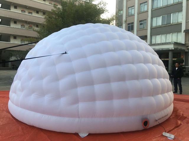 Portable Inflatable Igloo Dome Tent  - SW1hZ2U6MTg3NDU4OA==