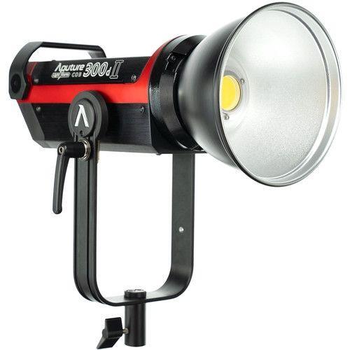 طقم إضاءة المحسن LS C300D ll من أبوتشر مع لوحة بطارية مثبتة على شكل Aputure Light Storm LS C300D II LED Light Kit with V-Mount Battery Plate V