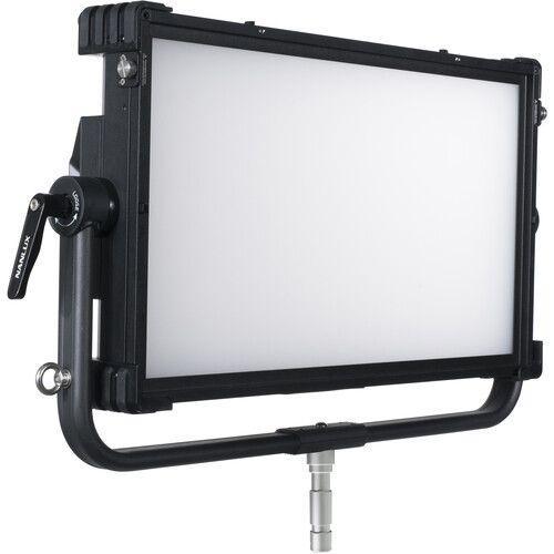 اضاءة استديو مع بارندور نان لوكس NANLUX DYNO 650C RGBWW Soft Panel Light with Flight Case & Barndoors