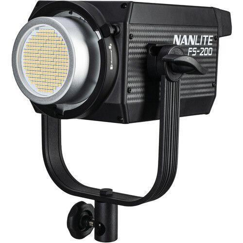إضاءة استديو ضوء النهار 5600 كلفن نان لايت Nanlite FS-200 LED Daylight Spot Light