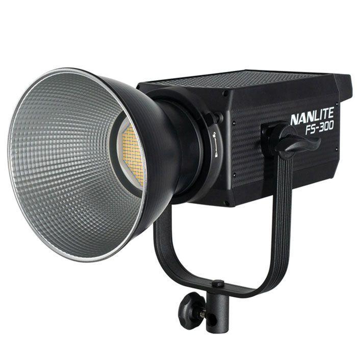 إضاءة استديو سبوت لايت ضوء النهار نان لايت Nanlite FS-300 LED Daylight Spot Light