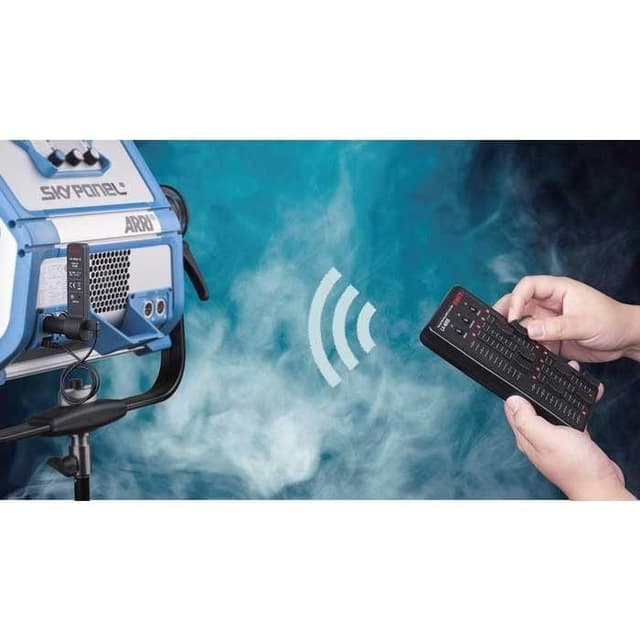 SWIT 8 Channel Pocket Wireless DMX Controller