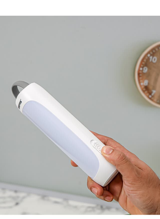 Geepas Rechargeable Emergency Lantern With 1200 Mah Lithium Battery, Full Charge Indicator, 5 Hours Working Time, 30 Pcs 0.5 Watt Led, Charging Time 4-6 Hours