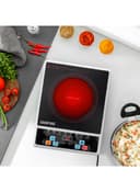 طباخ كهربائي 10 مستويات طاقة 200 واط أسود جيباس Geepas Digital Infrared Cooker Infrared Burner With 10 Level Adjustable Temperature, Single Cooking Hob With Button Control 2000W