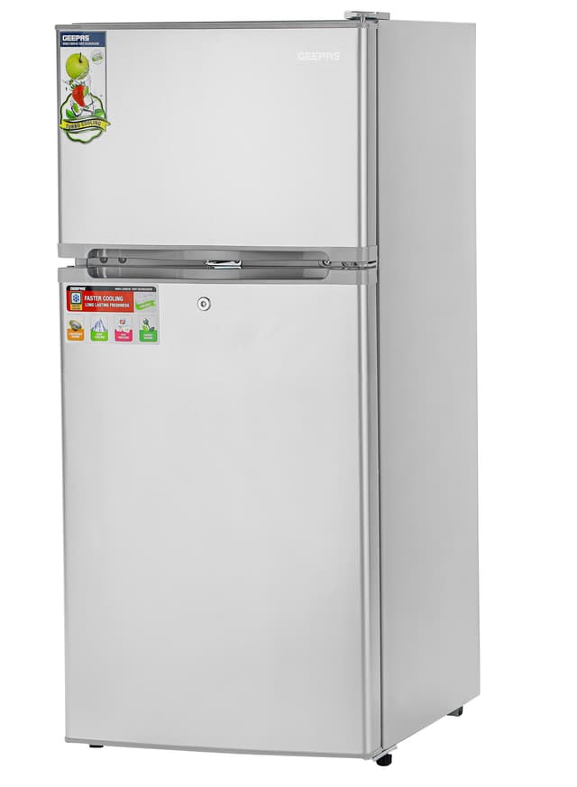 Geepas 200l Gross Capacity/132l Net Capacity No-Frost Double Door Compact Refrigerator Auto Defrost-Prevent Ice Formation, Lock And Key, Spacious Vegetable Crisper Box, Fan Cooling For Long Lasting Freshness 200 L 120 W Grey - 541112