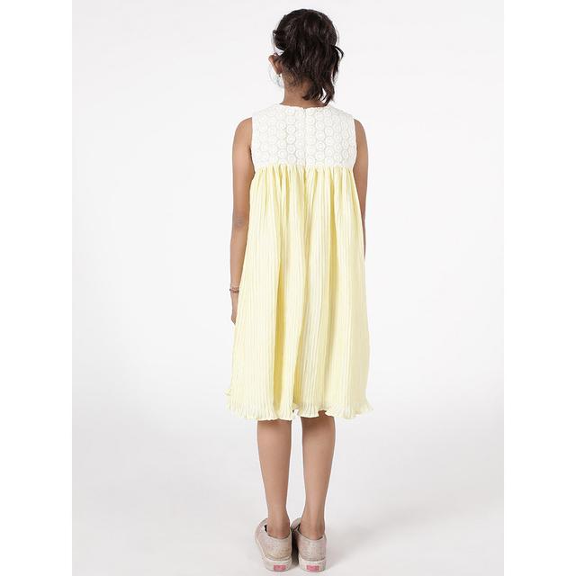 فستان بناتي صيفي قطن لتل فابل أصفر وأبيض A Little Fable Sundew Lace Dress - SW1hZ2U6MjE5MjU0MA==