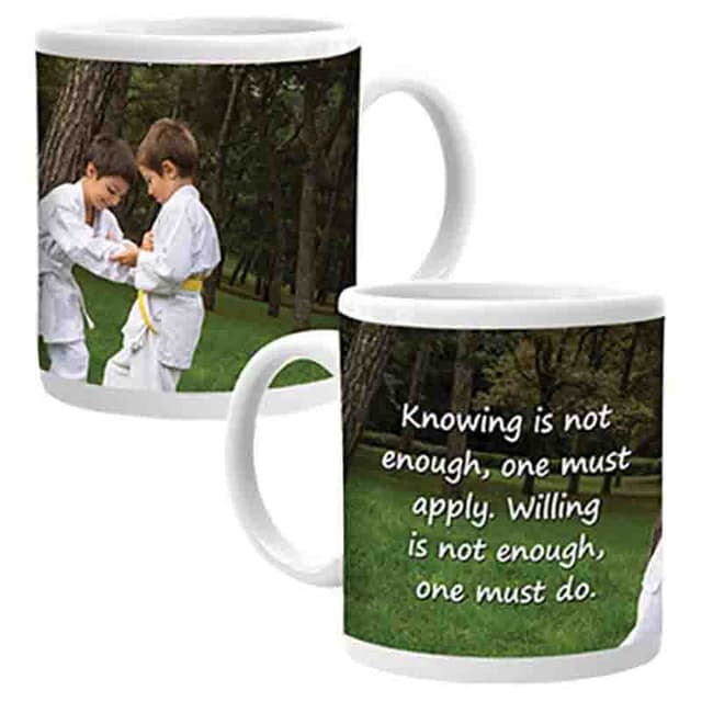 مج حراري مطبوع عليه صورة طفلين لاعبي كاراتيه و بعبارة تحفيزية من أجوبا Ajooba - Dubai Motivation Mug