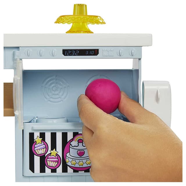 مجموعة لعب مخبز الدمية الصغيرة للاطفال باربي Barbie - Petite Doll Bakery Playset