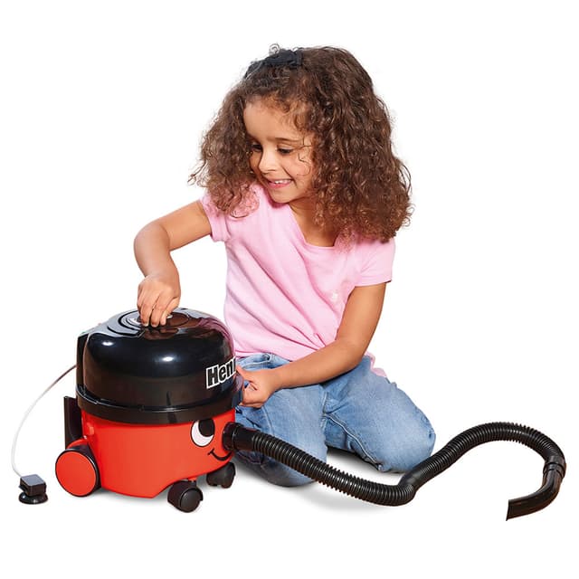 مكنسة كهربائية للأطفال هنري باللون الأحمر مقدمة من كاسدون Casdon - Henry Vacuum Cleaner - Red