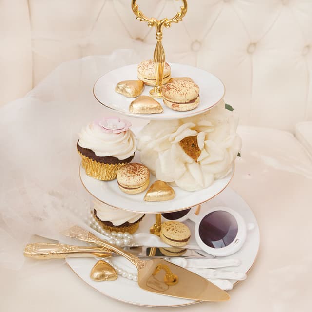 سكين كيك كلاسيكية مطلية بالذهب من كريستينا ري Cristina Re - Vintage Cake Knife