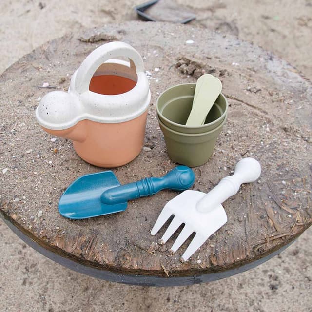 مجموعة أدوات الحديقة للاطفال من البلاستيك الحيوي من دانتوي Dantoy - Bioplastic Gardening Tools Set