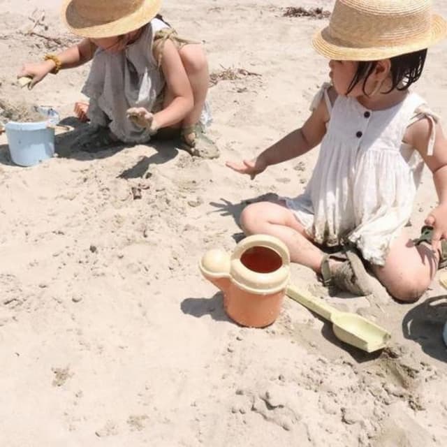 مجموعة أدوات الحديقة للاطفال من البلاستيك الحيوي من دانتوي Dantoy - Bioplastic Gardening Tools Set