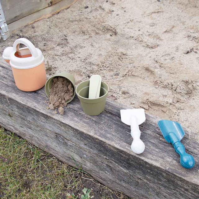 مجموعة أدوات الحديقة للاطفال من البلاستيك الحيوي من دانتوي Dantoy - Bioplastic Gardening Tools Set