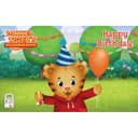 كتاب مصور للاطفال عن الاحتفال بعيد ميلادهم" هوراي! عيد ميلاد سعيد!" من دار نشر كوتاج دور Hooray! It's Your Birthday!