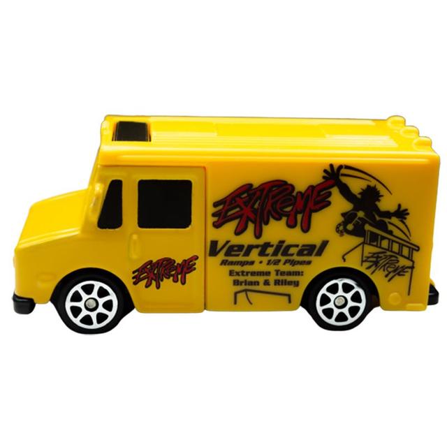 Maisto Fresh Metal - Diecast Car 3" - Yellow Panel Van - SW1hZ2U6MjYwOTYwMQ==