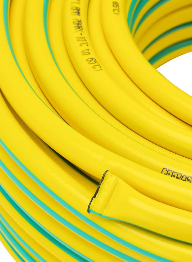خرطوم ماء 1/2 بوصة 50 متر 3 طبقات أصفر وأخضر جيباس Geepas 1/2 Pvc Hose 50 M 3-Layer Construction With High Flexibility